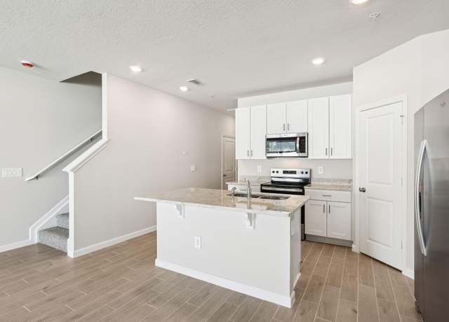 Property at 496 Salisbury Cir, Fort Pierce, FL 34982, 3 beds, 2.5 baths