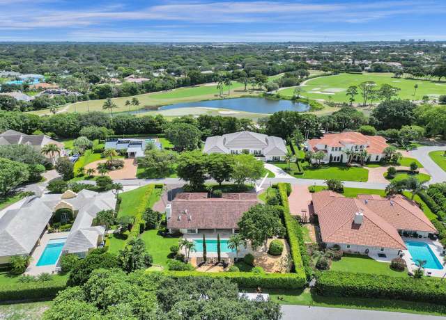 Property at 10355 Prestwick Rd, Boynton Beach, FL 33436, 4 beds, 3.5 baths