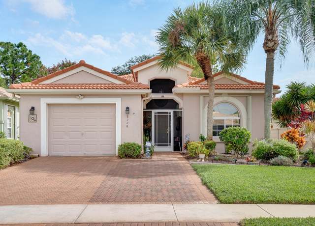 Property at 8228 Brindisi Ln, Boynton Beach, FL 33472, 2 beds, 2 baths