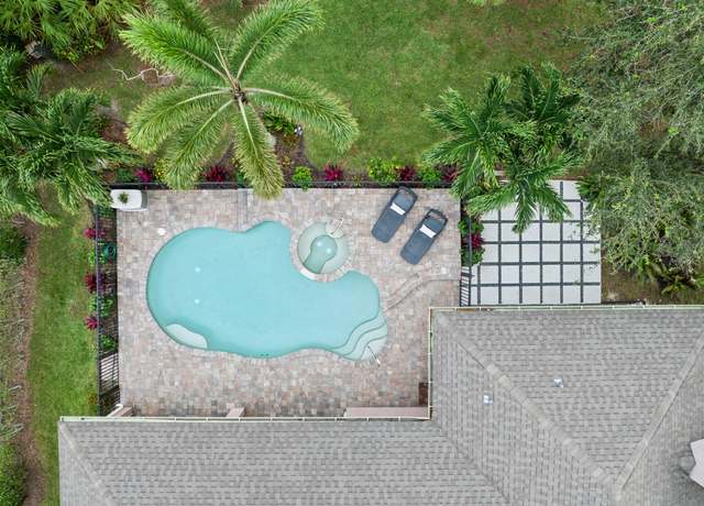 Property at 5828 NW Windy Pines Ln, Port Saint Lucie, FL 34986, 4 beds, 3 baths