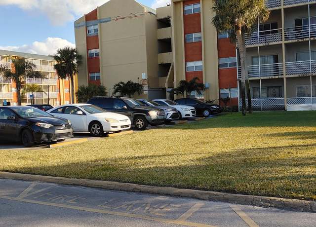 Property at 3710 NW 21st St #106, Lauderdale Lakes, FL 33311, 2 beds, 2 baths