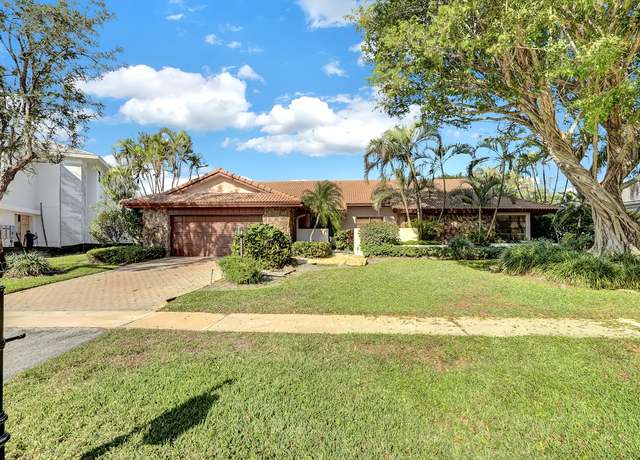 Property at 16900 River Birch Cir, Delray Beach, FL 33445, 3 beds, 3.5 baths