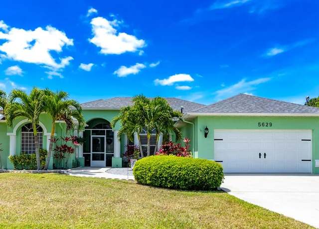 Property at 5629 NW North Crisona Cir, Port Saint Lucie, FL 34986, 3 beds, 2.5 baths