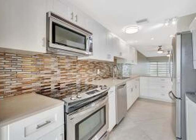Property at 1131 Violet Ter #104, Delray Beach, FL 33445, 2 beds, 2 baths