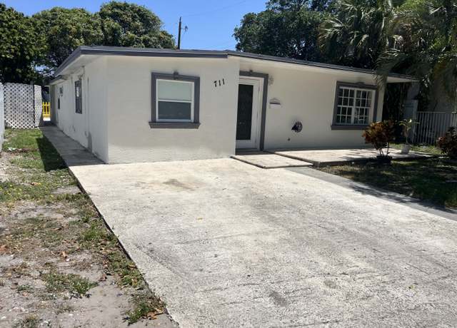 Property at 711 Fernwood Dr, West Palm Beach, FL 33405, 3 beds, 2 baths