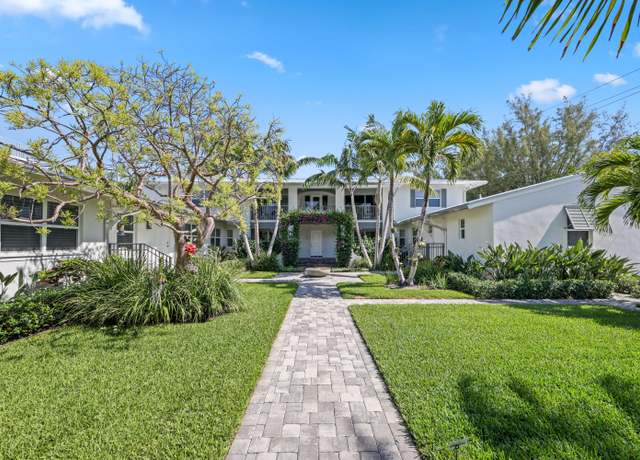 Property at 1025 Casuarina Rd #3, Delray Beach, FL 33483, 2 beds, 2 baths
