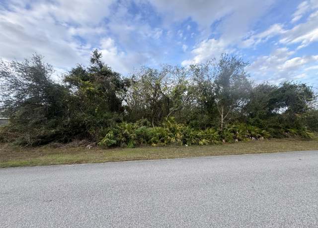 Property at 718 Park Ave, Indian Lake Estates, FL 33855