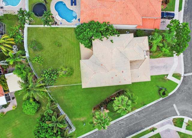 Property at 6678 Traveler Rd, West Palm Beach, FL 33411, 4 beds, 3 baths