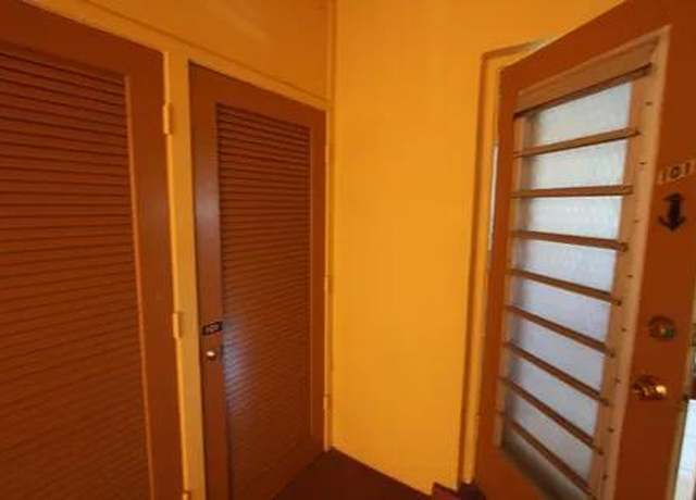 Property at 1050 E Sample Road Rd E #101, Pompano Beach, FL 33064, 2 beds, 1 bath
