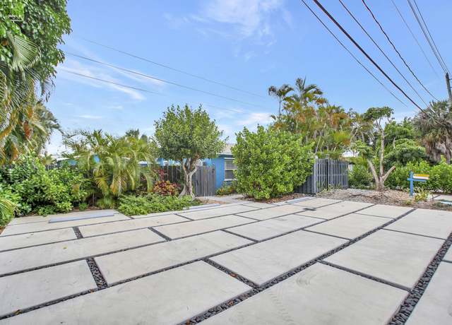 Property at 2606 NE 9 Ave, Wilton Manors, FL 33334, 3 beds, 3 baths