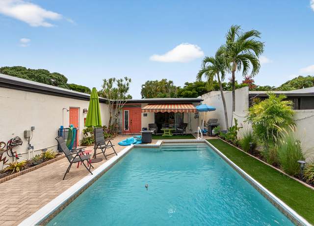 Property at 5350 Stonybrook Dr, Boynton Beach, FL 33437, 3 beds, 2 baths