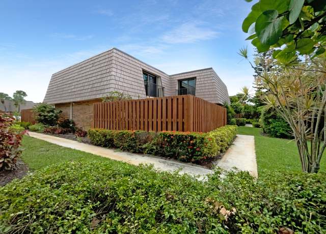 Property at 123 Ocean Cove Dr, Jupiter, FL 33477, 2 beds, 2.5 baths