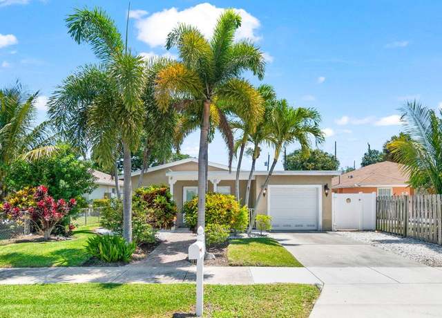 Property at 37 SW 13th Ave, Delray Beach, FL 33444, 4 beds, 2 baths