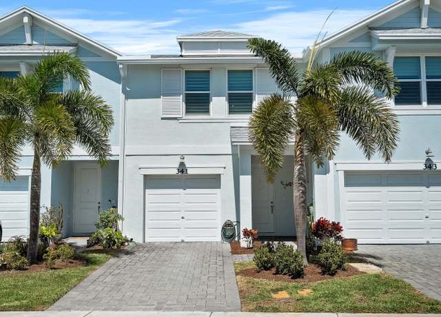 Property at 341 SE Halifax Ln, Stuart, FL 34994, 3 beds, 2.5 baths