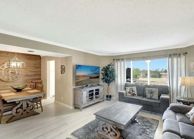 Property at 3951 Via Poinciana #415, Lake Worth, FL 33467, 2 beds, 2 baths