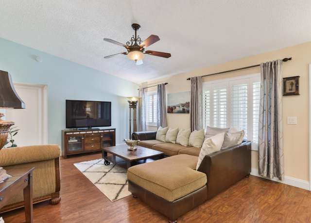 Property at 4969 Sable Pine Cir Unit B2, West Palm Beach, FL 33417, 2 beds, 2 baths