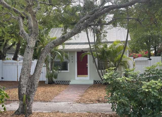 Property at 803 Citrus Ave, Fort Pierce, FL 34950, 2 beds, 1 bath