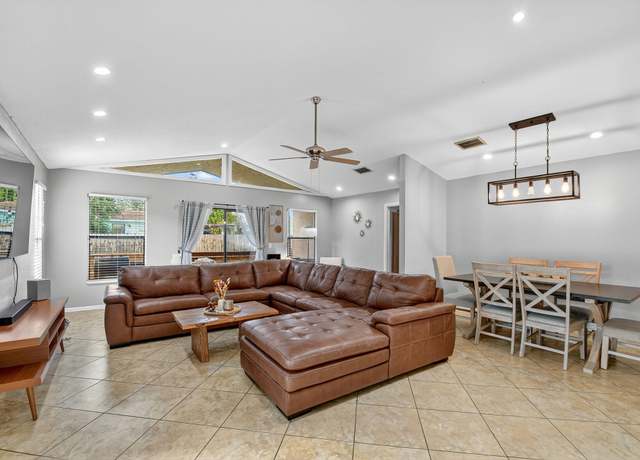 Property at 7555 Hilltop Dr, Lake Worth, FL 33463, 3 beds, 2 baths