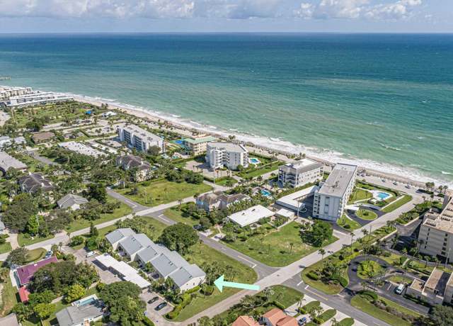 Property at 4005 Silver Palm Dr #1, Vero Beach, FL 32963, 2 beds, 2.5 baths