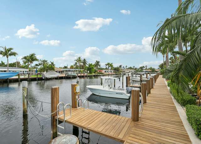 Property at 1367 SE 3rd Ave, Pompano Beach, FL 33060, 3 beds, 2.5 baths