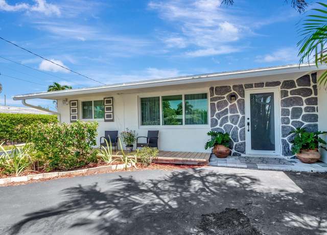Property at 1466 Rose Cir, West Palm Beach, FL 33406, 3 beds, 2 baths
