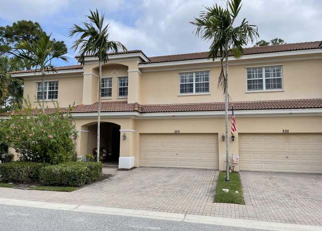 Property at 229 SW Otter Run Pl, Stuart, FL 34997, 3 beds, 2.5 baths