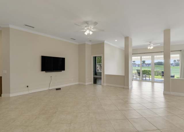 Property at 1215 Gator Trl, West Palm Beach, FL 33409, 3 beds, 2 baths