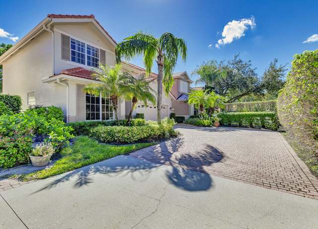 Property at 118 Monterey Pointe Dr, Palm Beach Gardens, FL 33418, 4 beds, 3.5 baths