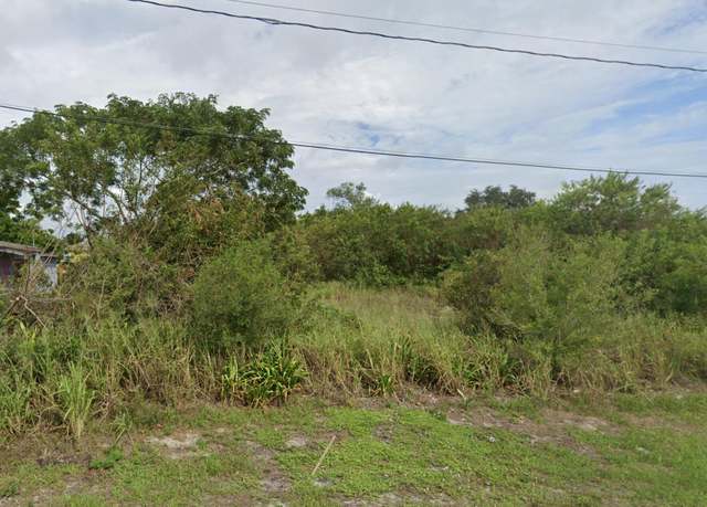Property at 2424 42nd St, Vero Beach, FL 32967