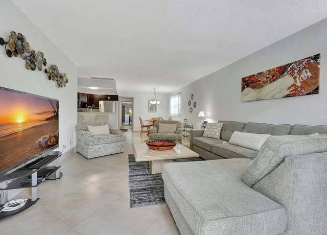 Property at 3212 NE 12th St #201, Pompano Beach, FL 33062, 2 beds, 2 baths