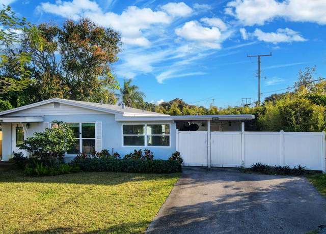 Property at 1446 W Perry St, Lantana, FL 33462, 3 beds, 1 bath