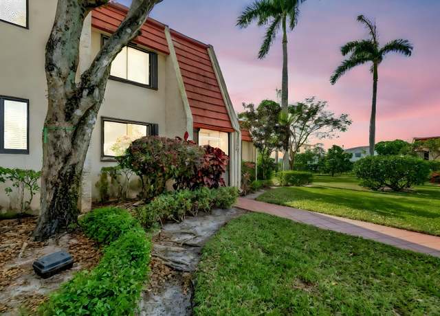 Property at 4379 Trevi Ct, Lake Worth, FL 33467, 3 beds, 2.5 baths