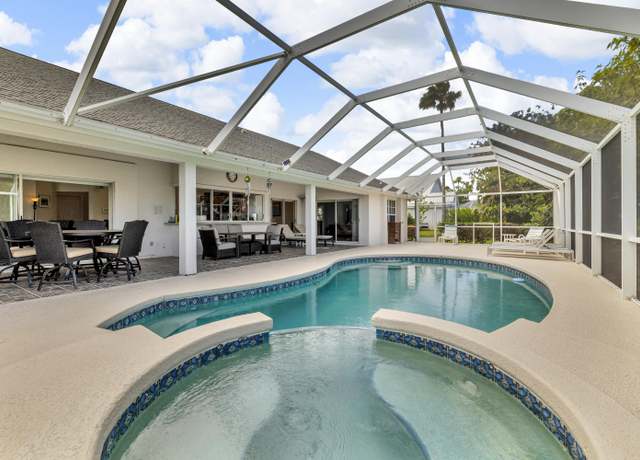 Property at 3269 SE Morningside Blvd, Port Saint Lucie, FL 34952, 3 beds, 2 baths