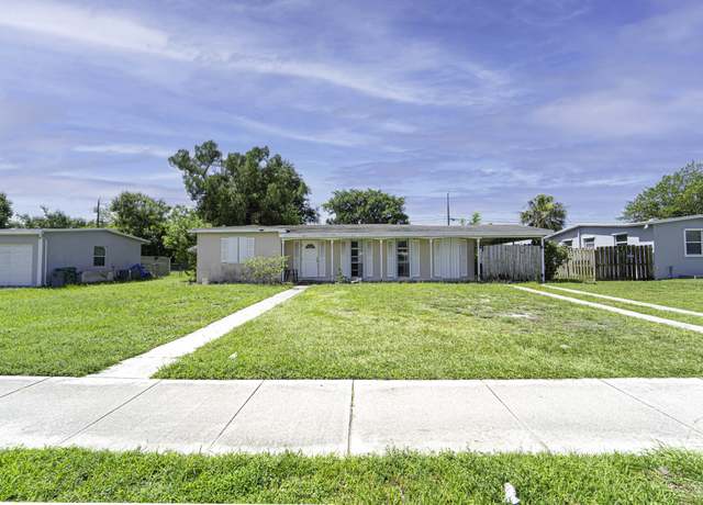 Property at 216 Prima Vista Blvd, Port Saint Lucie, FL 34983, 2 beds, 1 bath