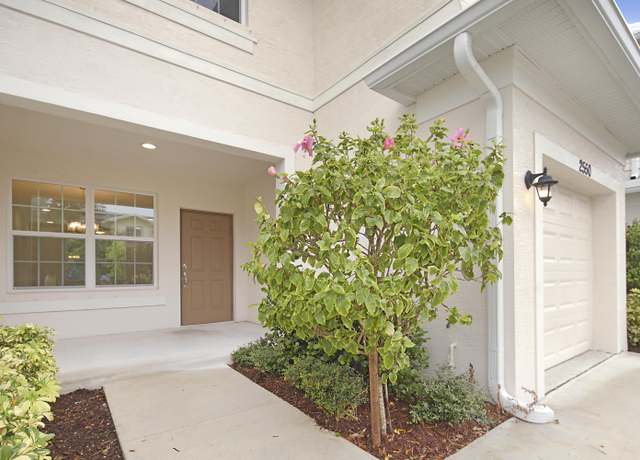 Property at 2550 NW Treviso Cir, Port Saint Lucie, FL 34986, 3 beds, 2.5 baths