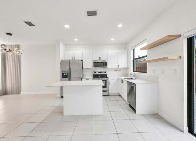 Property at 13234 SW 285th St, Homestead, FL 33033, 3 beds, 3 baths