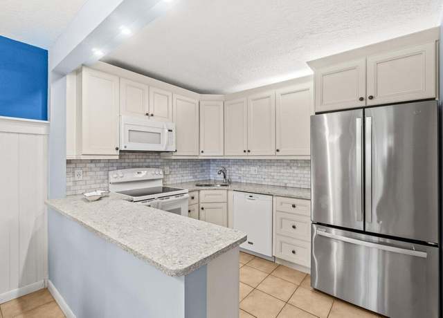 Property at 234 Pine Hov Cir Unit B-1, Greenacres, FL 33463, 2 beds, 2 baths