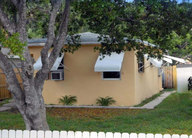 Property at 105 S F St, Lake Worth Beach, FL 33460, 2 beds, 1 bath