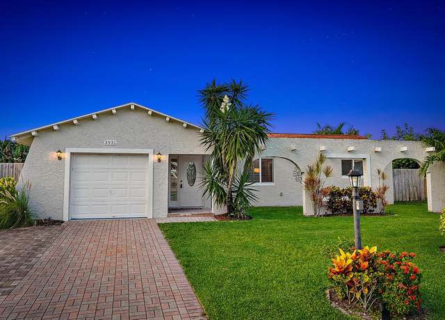 Property at 3931 Flag Dr, Palm Beach Gardens, FL 33410, 3 beds, 2 baths