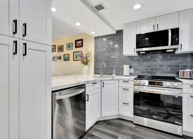 Property at 3231 Holiday Springs Blvd #102, Margate, FL 33063, 2 beds, 2 baths