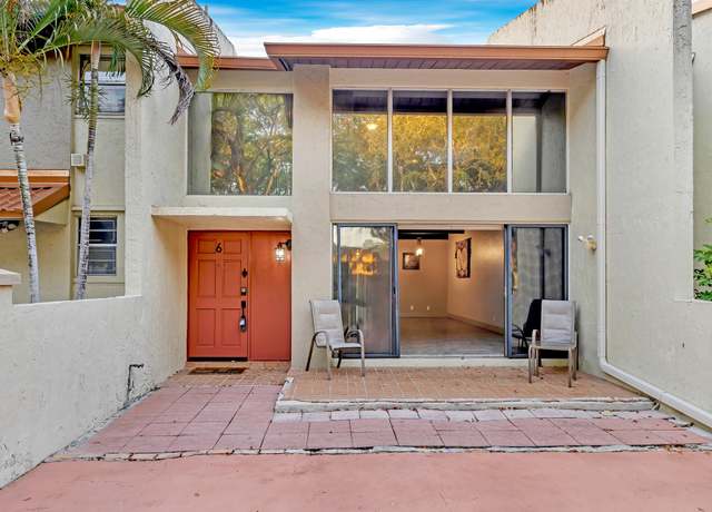 Property at 8751 Gatehouse Rd #6, Plantation, FL 33324, 2 beds, 2.5 baths