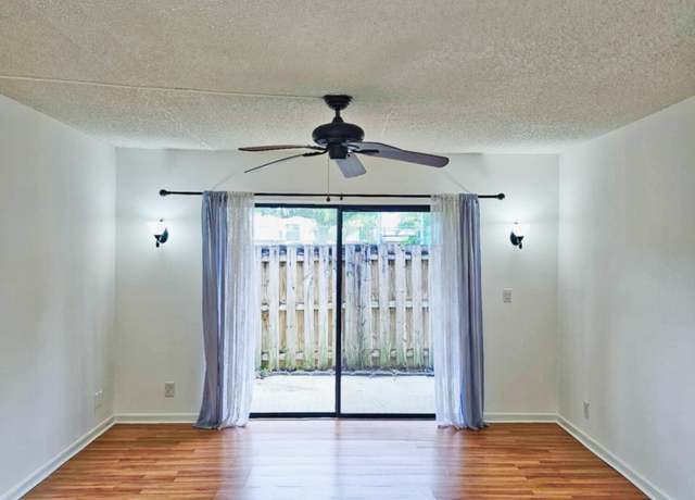Property at 3402 Gardens East Dr Unit 14a, Palm Beach Gardens, FL 33410, 2 beds, 2 baths