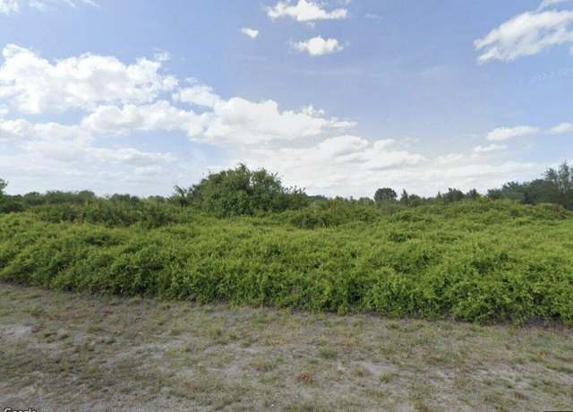 Property at 533 Lone Star Ln, Lehigh Acres, FL 33974
