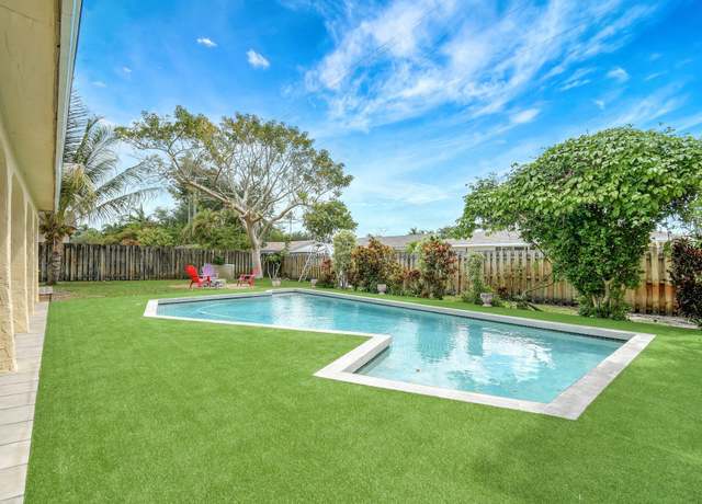 Property at 5340 SW 115th Ave, Cooper City, FL 33330, 3 beds, 2 baths