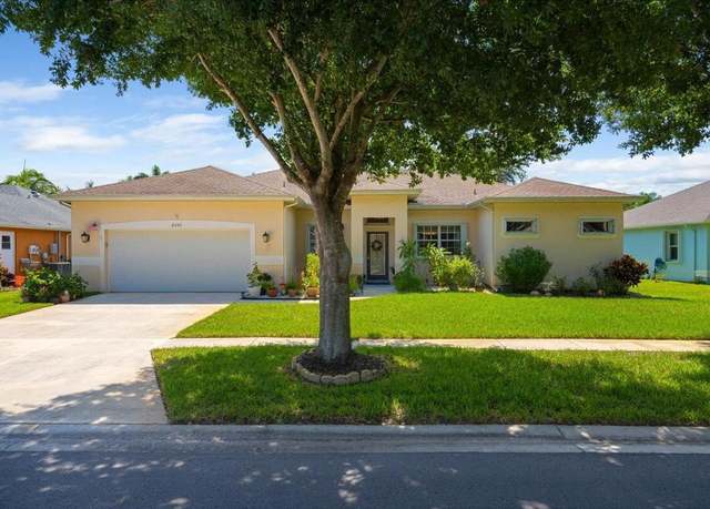 Property at 8293 Redcedar Pl, Port Saint Lucie, FL 34952, 3 beds, 2 baths