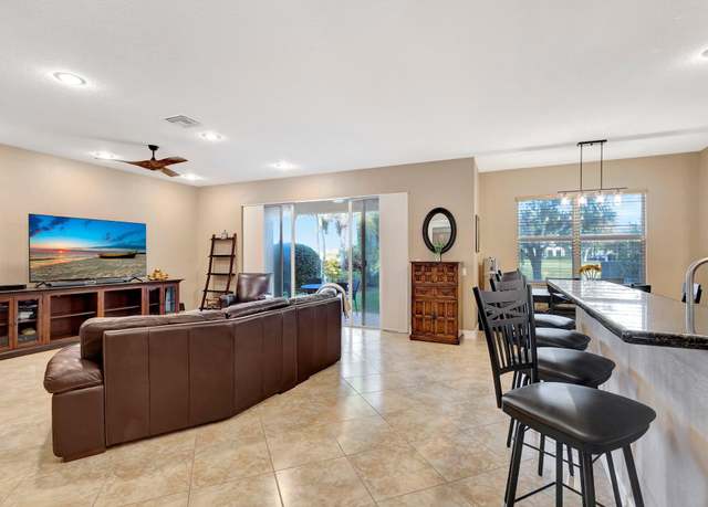 Property at 11606 Ponywalk Trl, Boynton Beach, FL 33473, 5 beds, 4 baths