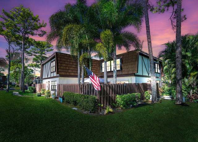 Property at 109 Weybridge Cir Unit A, Royal Palm Beach, FL 33411, 3 beds, 2.5 baths