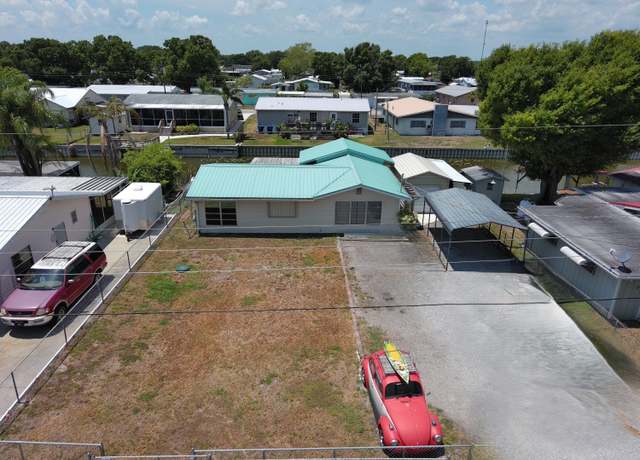 Property at 1066 5th St, Okeechobee, FL 34974, 3 beds, 1 bath