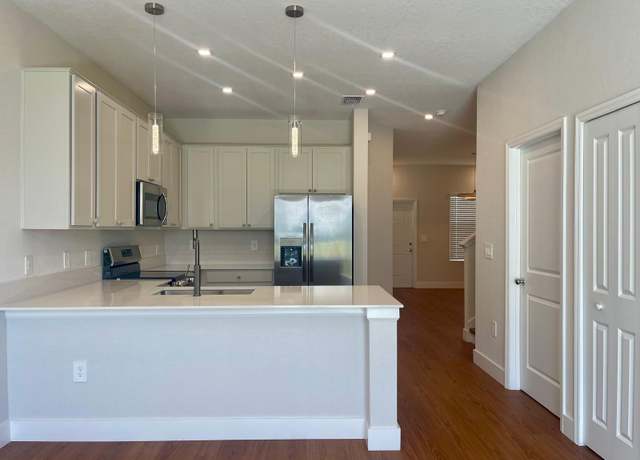 Property at 6159 Peaceful Park Way, Clermont, FL 34714, 3 beds, 2.5 baths