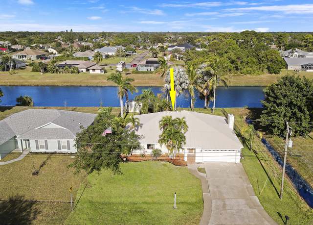 Property at 210 SW Ridgecrest Dr, Port Saint Lucie, FL 34953, 3 beds, 2 baths